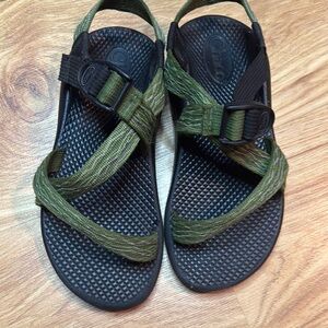 Chaco Green and Black Sandals size 3